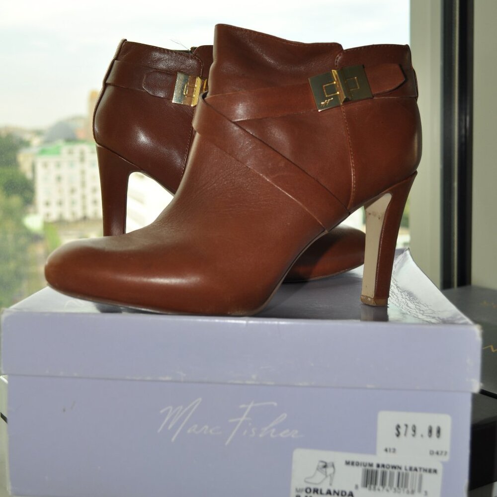 White House Black Market Heel boot